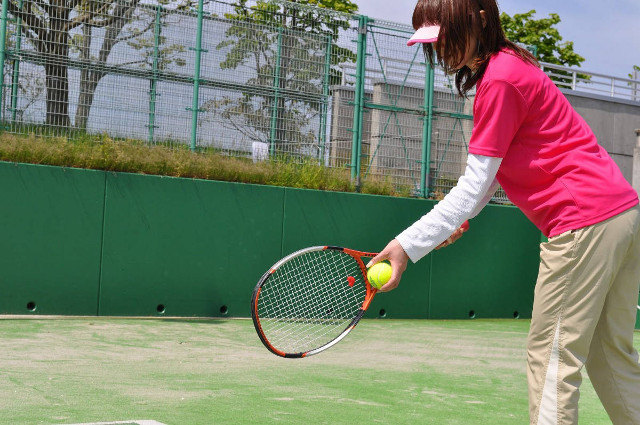 肘のスポーツ障害について